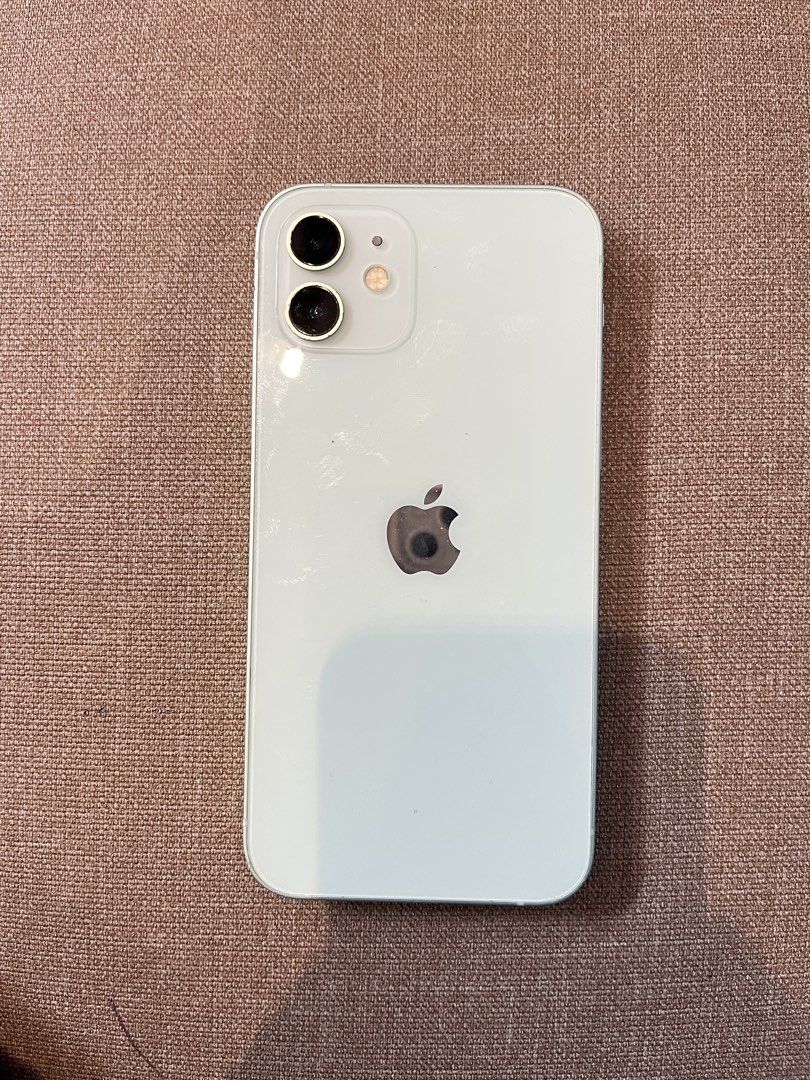 iphone 12 parts (Category: iPhone 12 Series) located in Manila. Submitted by vastphoenix.63f39d (Listing ID 1468401213, Image 1). Description: FOR SALE: iPhone 12 128GB (Green) – FOR REPAIR / AS-IS 📱 iPhone 12, 128GB, Mint Green 🔓 Factory unlocked (No SIM restrictions) 🔋 Battery Health: 77% 💾 iOS 26.2 ⚠️ ISSUE (basahin bago mag-message): ‼️Hindi nakaka-connect sa Wi-Fi. Wi-Fi Address ay N/A, hindi nade-detect ang Wi-Fi ‼️Hindi din nakakabasa 