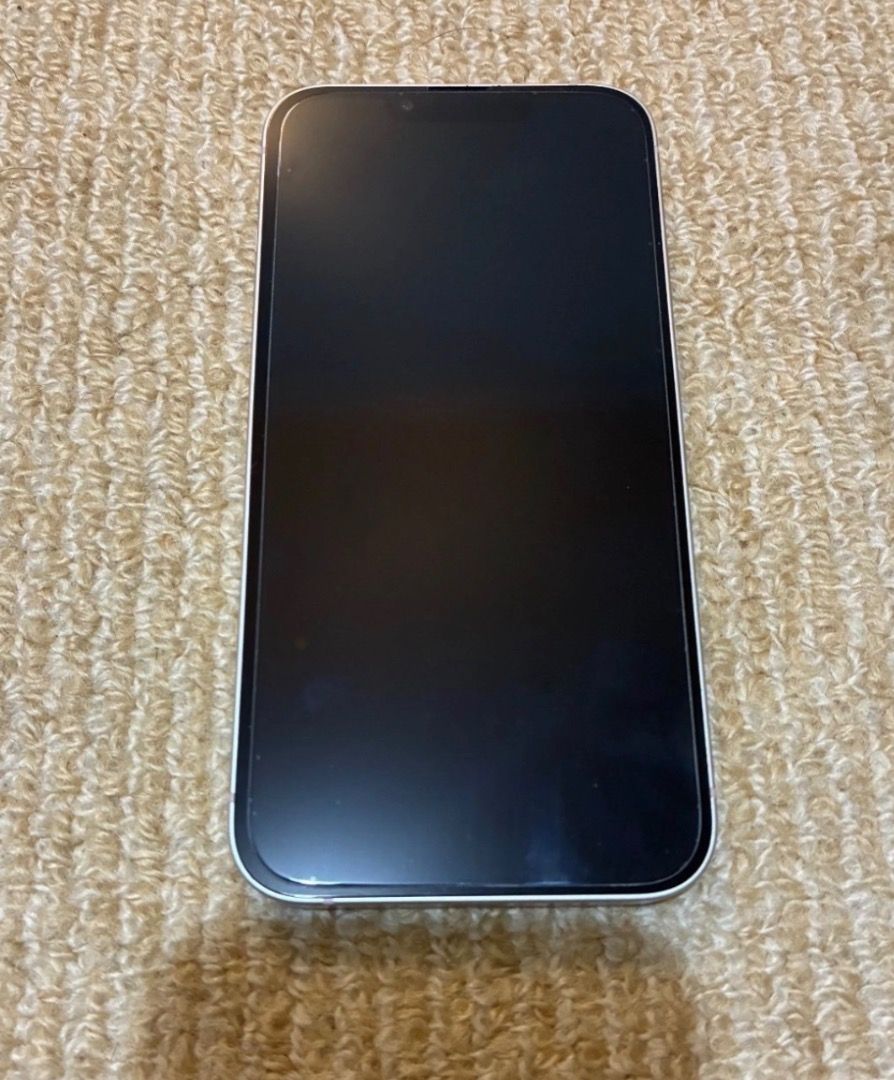 iPhone 13 -- No issue Complete (Category: iPhone 13 Series) located in Lucena. Submitted by honeybee22__ (Listing ID 1468324626, Image 2). Description: Good Condition 128gb Factory unlocked Pink No issue No scratch Complete.
