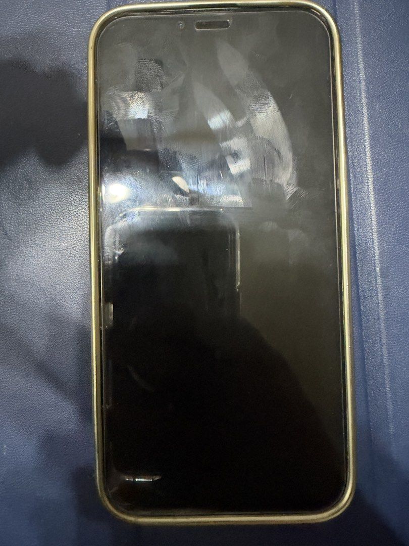 Iphone 13 Alpine Green - 128gb (Category: iPhone 13 Series) located in Manila. Submitted by bxcc15 (Listing ID 1468425095, Image 3). Description: Iphone 13 - 128gb Color: Alpine Green Issues: No vibrate & Battery Replaced (100% health).