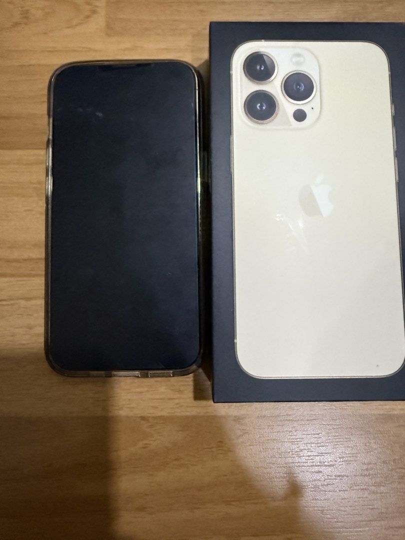 iPhone 13 Pro (Category: iPhone 13 Series) located in Kuala Lumpur. Submitted by alan8808 (Listing ID 1468479225, Image 2). Description: - Model: iPhone 13 Pro - Storage: 256GB - Color: Gold - Condition: 9/10 (Used, well-maintained) - Includes: Original box .