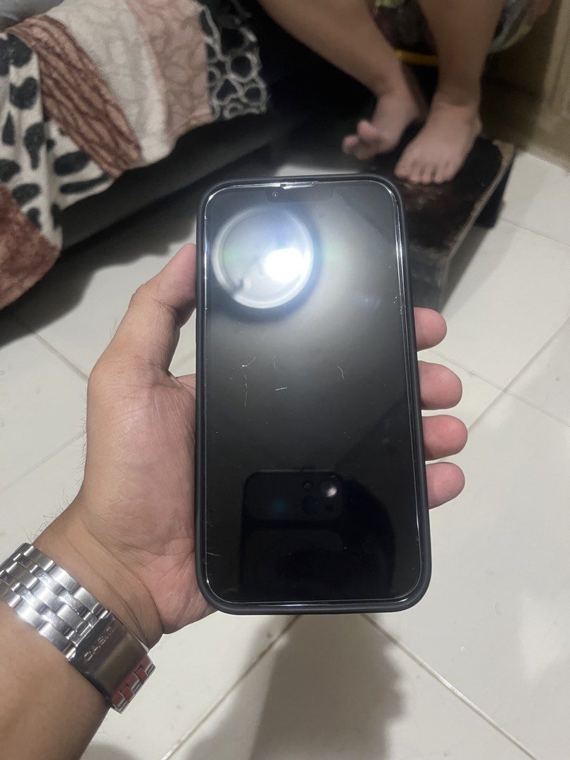 Iphone 13 pro max 128gb (Category: iPhone 13 Series) located in Manila. Submitted by xyz_xyz666 (Listing ID 1468410336, Image 3). Description: Please read!! Factory unlocked why cheap? battery’s health 65% some scratches on screen replaced camera but genuine apple part the rest all goods nagagamit ng maayos pwede pa pang personal use Pasig/Marikina.