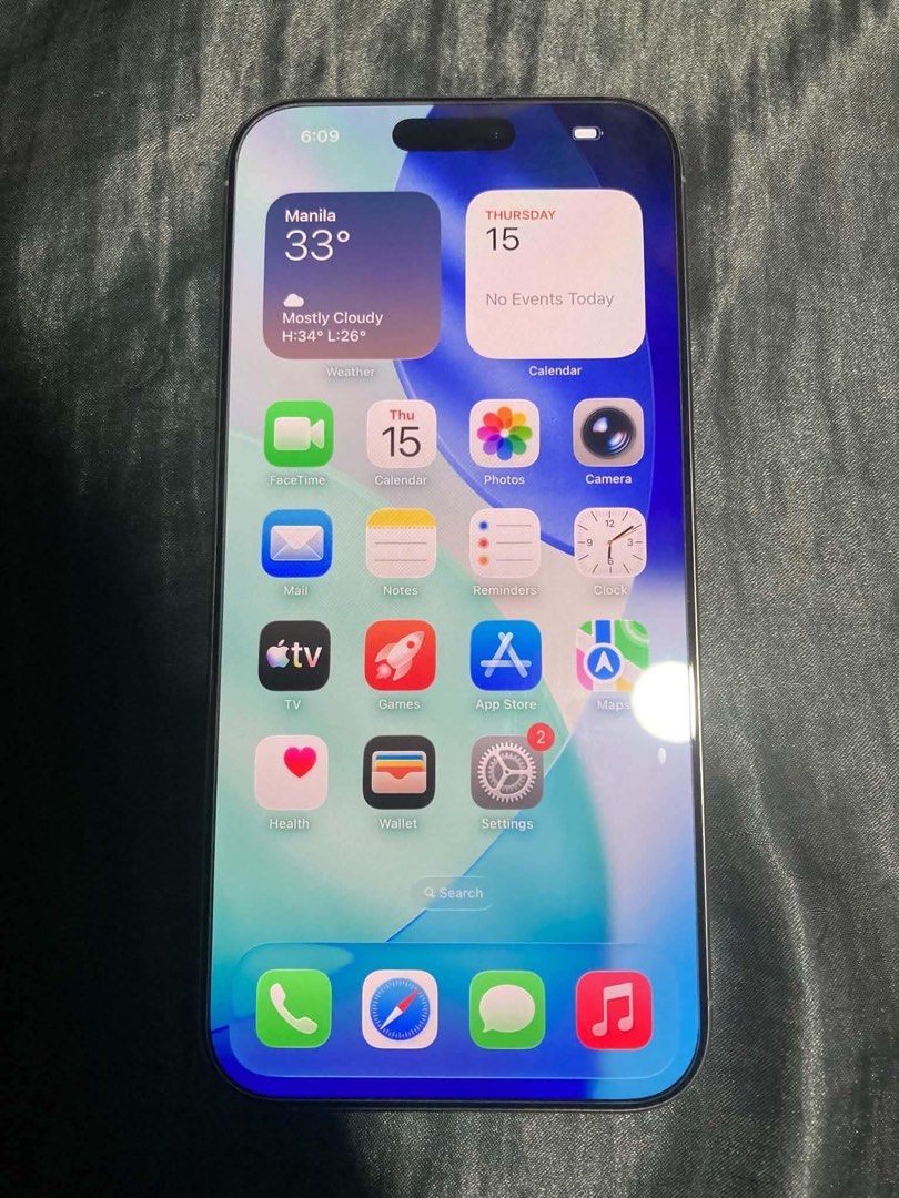 Iphone 16 pro max (Category: iPhone 16 Series) located in Muntinlupa City. Submitted by rare.hun_thrift (Listing ID 1468303848, Image 2). Description: iphone 16 pro max 256gb 94% bh Us variant (e-sim) 48k nego makinis no dents ❣️.