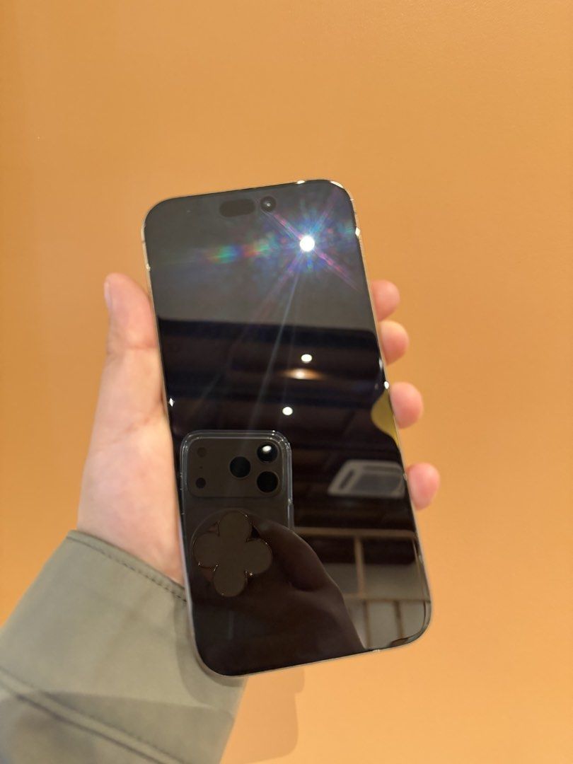 Iphone 16 Pro Max 256gb (Category: iPhone 16 Series) located in Pasig City. Submitted by ruffajai24 (Listing ID 1468468252, Image 2). Description: 256gb 92% batt health with box and cases tempered glass willing to meet at SM East Ortigas .