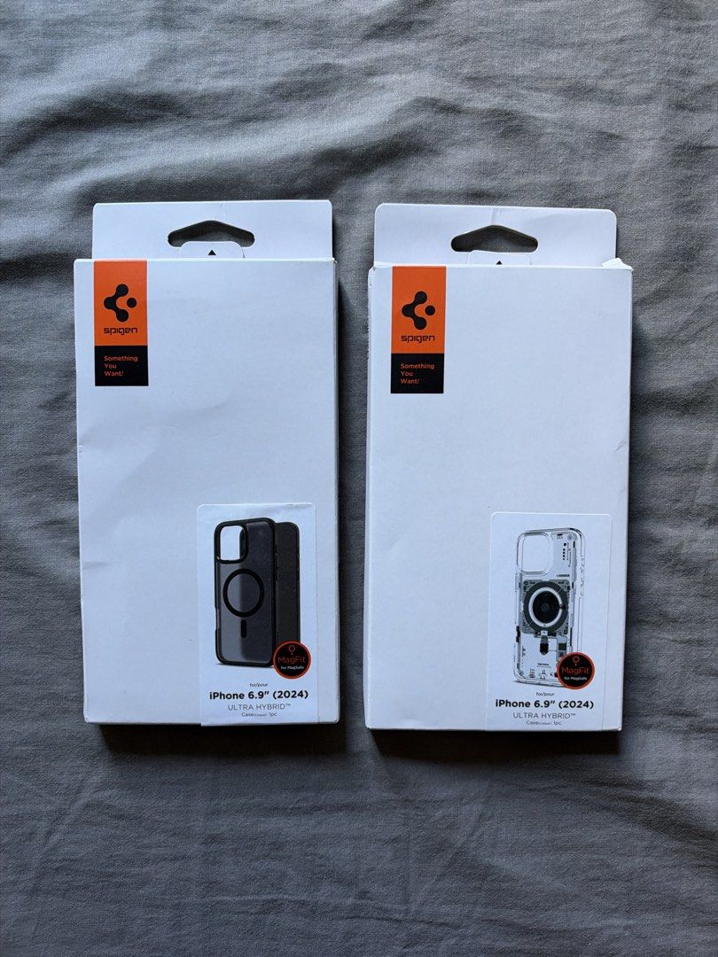 Iphone 16 Pro Max Black Titanium 512GB (Category: iPhone 16 Series) located in Manila. Submitted by nvreblora (Listing ID 1468317806, Image 3). Description: With 2 Original Spigen Case.