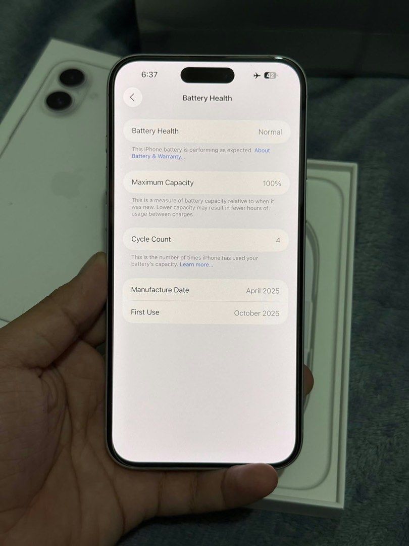 iPhone 16plus • 128Gb • White • Open for Installment (Category: iPhone 16 Series) located in Manila. Submitted by iphonepilipinas (Listing ID 1468322367, Image 3). Description: iPhone 16 Plus 128 GB White Colorway ₱25,000 only Open for installment or 10 gives No issue No dents No history of repair Local Variant NTC Approved Factory Unlocked — Any sim pwede Complete Package .