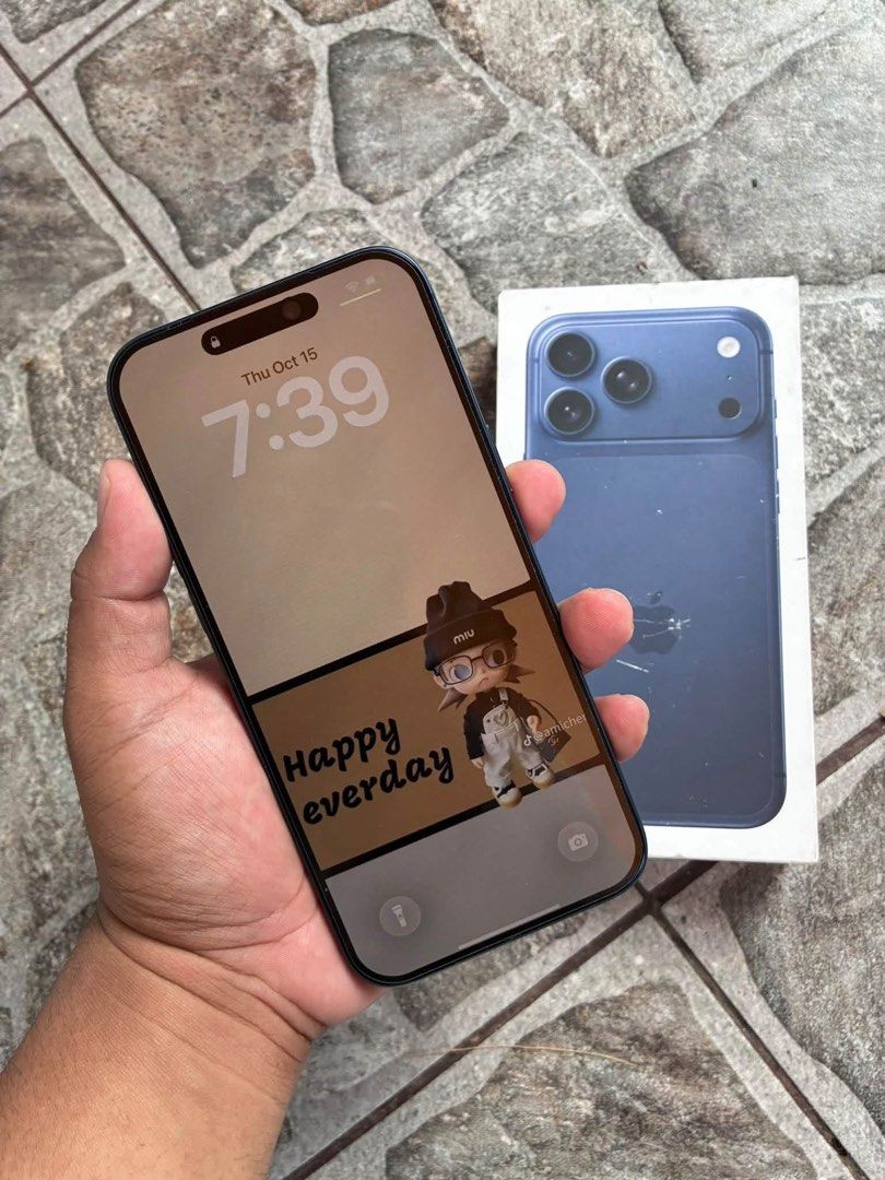 Iphone 17 pro max (Category: iPhone 17 Series) located in Manila. Submitted by maryjoy10 (Listing ID 1468396941, Image 2). Description: For sale or swap Iphone 17 pro max 256gb 100% Battery health 60cycle only Under warranty until April 2027 Unit, orig box and receipt.