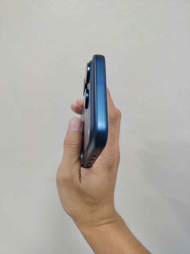iPhone 17 Pro Max 512GB XA FU (Category: iPhone 17 Series) located in Antipolo. Submitted by lowkeygadget (Listing ID 1468309899, Image 2). Description: AVAILABLE FOR SALE ‼️ iPhone 17 Pro Max 512GB LOCAL VARIANT OPENLINE Warranty till August 2027 🔋 100% 🔌 12 cycle count only PHP 76,990 Slight negotiable ✅ Complete original standard package ✅ Guaranteed no issue ✅ Test and reset all you want Meetups: 📍 Rizal Area, Cubao, MRT/LRT Stations, SM N