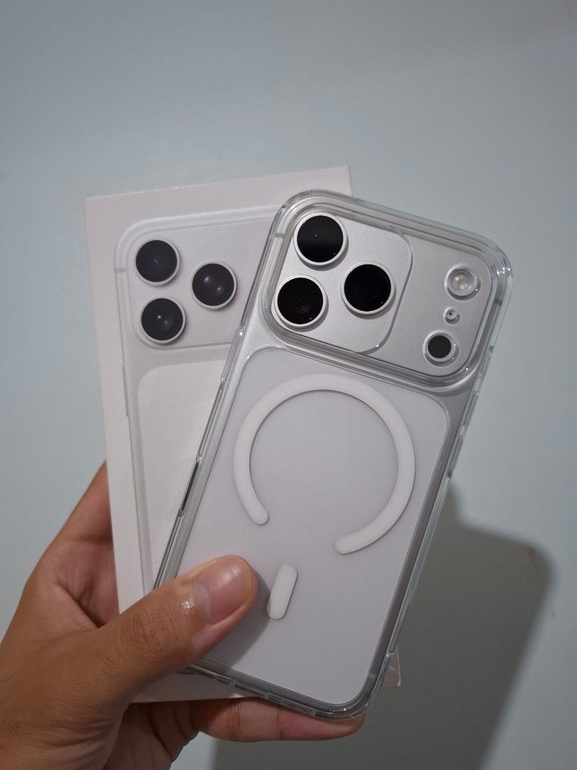 Iphone 17 pro, silver, 256gb, 0cc (Category: iPhone 17 Series) located in Dagupan City. Submitted by gadgets_by_pxtrade (Listing ID 1468323476, Image 1). Description: iPhone 17 Pro — 256gb Price: 66 500 - Could pass as brand new - Opened for checking only - Complete with original box - X cycle count Inclusions: Case and Tempered from The Loop worth 2k+ REMINDERS: 5 000 DOWNPAYMENT IS REQUIRED to secure the item, whether for meet-up or delivery. -