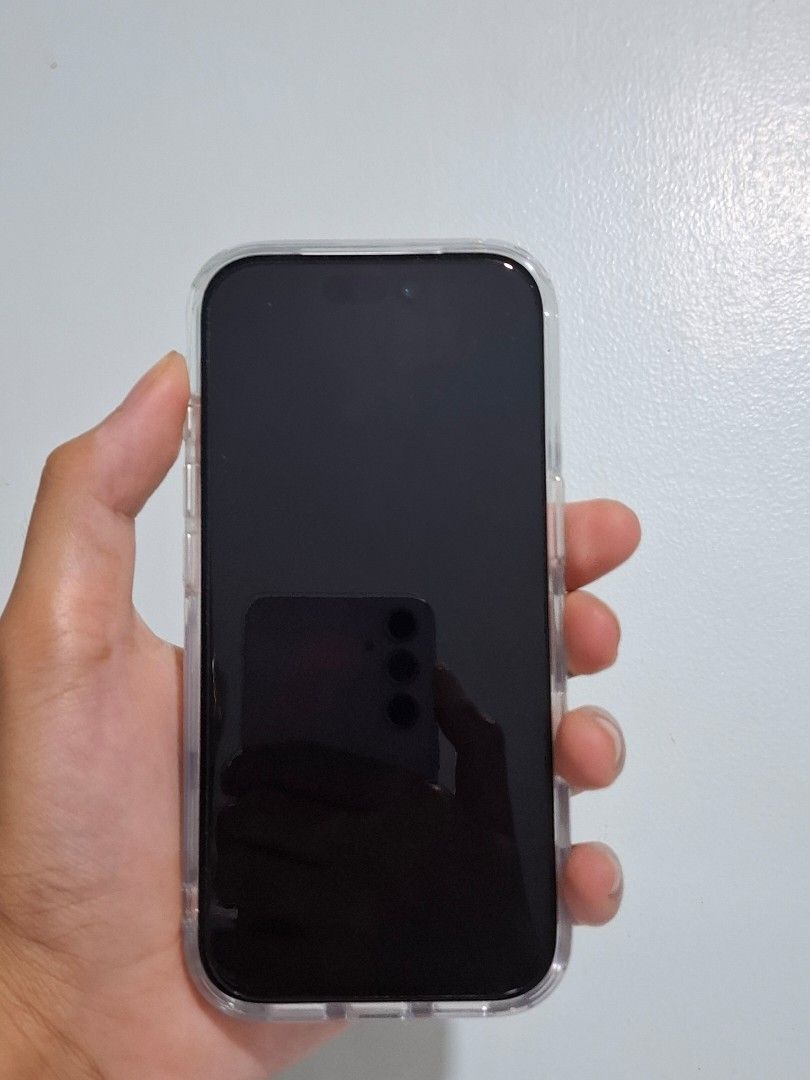 Iphone 17 pro, silver, 256gb, 0cc (Category: iPhone 17 Series) located in Dagupan City. Submitted by gadgets_by_pxtrade (Listing ID 1468323476, Image 2). Description: iPhone 17 Pro — 256gb Price: 66 500 - Could pass as brand new - Opened for checking only - Complete with original box - X cycle count Inclusions: Case and Tempered from The Loop worth 2k+ REMINDERS: 5 000 DOWNPAYMENT IS REQUIRED to secure the item, whether for meet-up or delivery. -
