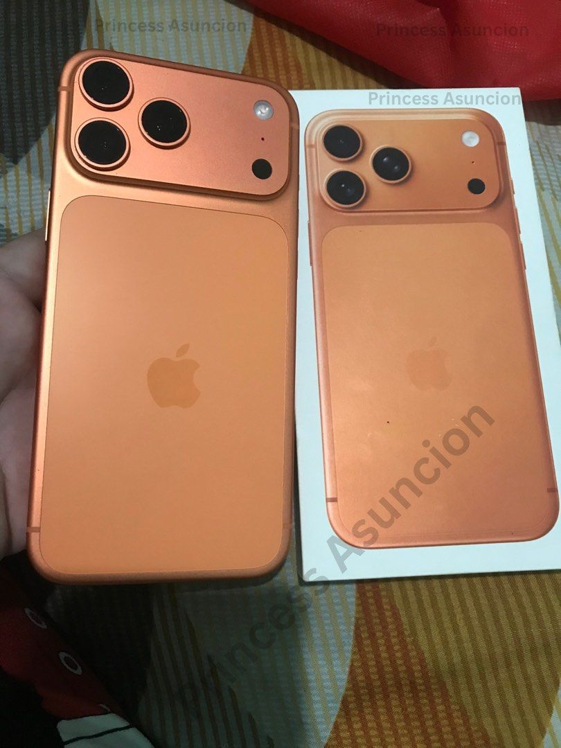 Iphone 17 promax (Category: iPhone 17 Series) located in Cavite. Submitted by prjsarisaristore (Listing ID 1468357308, Image 2). Description: -For sale iphone 17 promax 9months old No issue Good as new With box Rfs upgrade Pm ! Loc bacoor cavite.