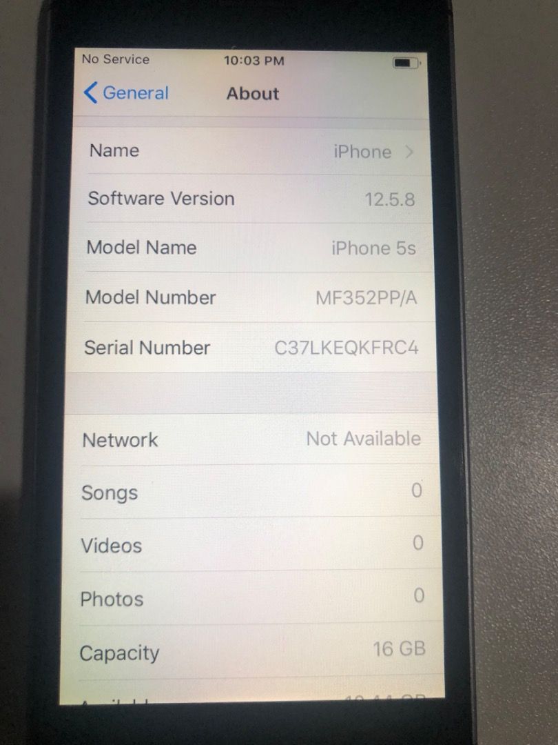 Iphone 5S 16gb Gray (Category: Others) located in Manila. Submitted by kissa.1890 (Listing ID 1468428738, Image 2). Description: Iphone 5S 16gb 8/10 good condition .