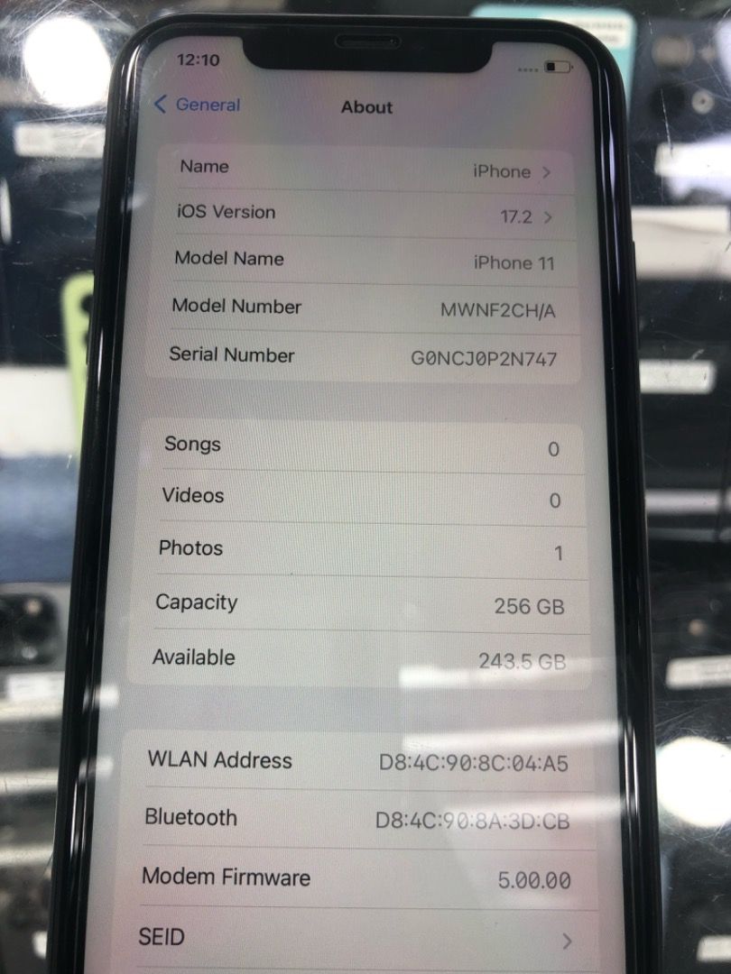 iPhone X Smartlocked 256 GB White RUSH (Category: iPhone X Series) located in Caloocan City. Submitted by royalgem_5cff99 (Listing ID 1468309548, Image 2). Description: iPhone X 256 GB Smartlocked No scratches or dents Great phone for IOS users 75 % battery health original not replaced Smooth functioning Rush Meet up - Robinsons Manila or nearby areas RFS- Need cash to pay rent and bills .