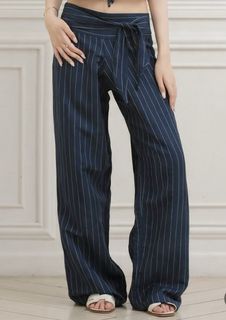 (Category: ) located in . Submitted by kthingsandcloset (Listing ID 1468321297, Image 1). Description: .