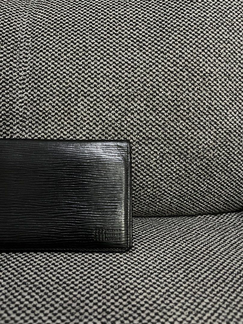 Issey Miyake Long Leather Wallet (Category: Wallets & Card Holders) located in Baguio. Submitted by whatthestore (Listing ID 1468458590, Image 2). Description: .