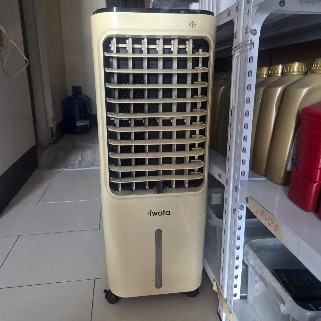 Iwata Tower Air Cooler (Category: Air Conditioning and Heating) located in Manila. Submitted by buyselldeclutter (Listing ID 1468336448, Image 1). Description: sira po . . pick up only Nueva Vizcaya Street Bago Bantay Quezon City.