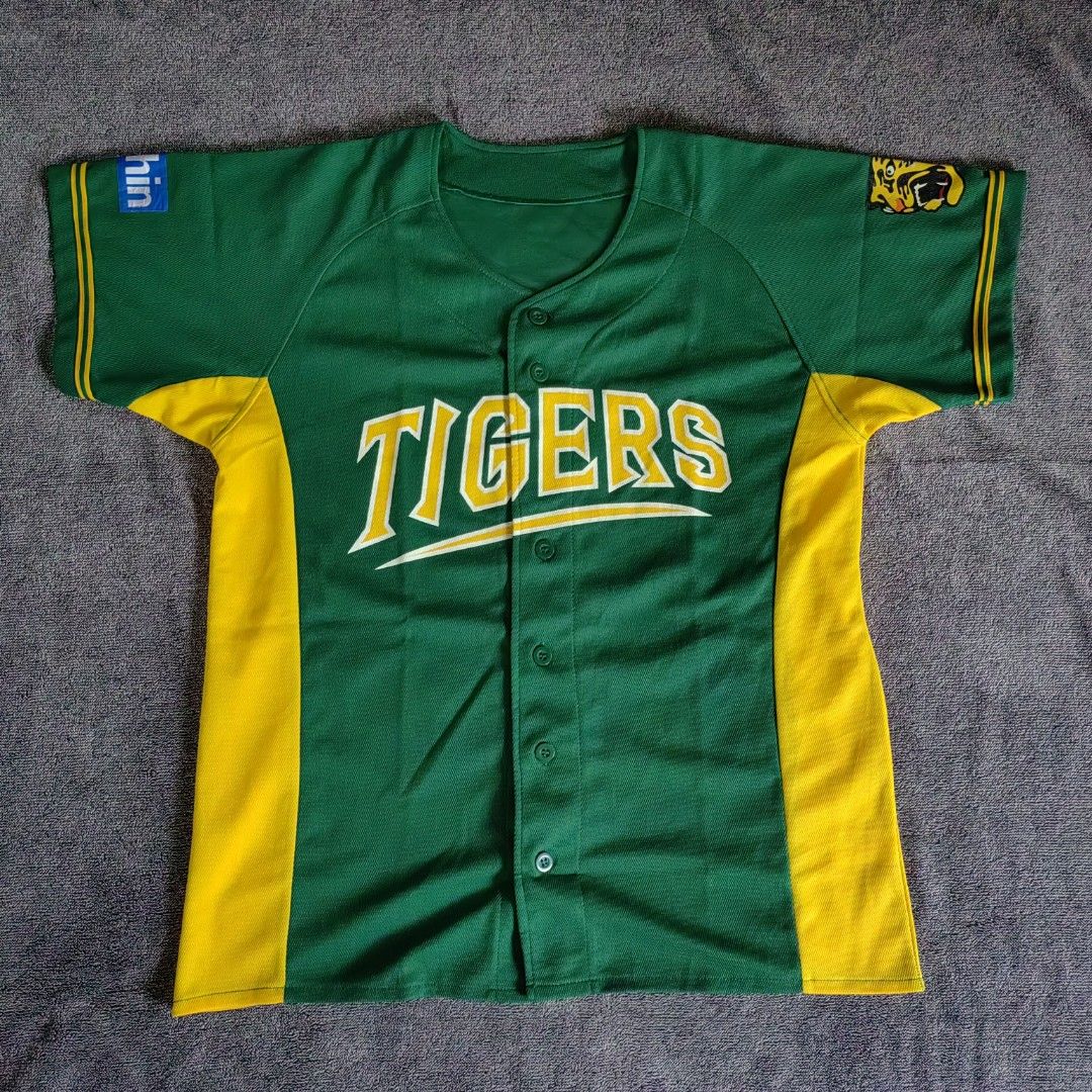 Japanese Baseball Jeresey Assorted take all bundle (Category: Activewear) located in Barotac Nuevo. Submitted by yorcollections (Listing ID 1468416056, Image 2). Description: Japanese Baseball Jeresey Assorted take all •Green L 27" W 21" •Blue L 29"front, 30"back W 21" •White L 29.5" front, 32.5" back W 21.5" 150php + sf.