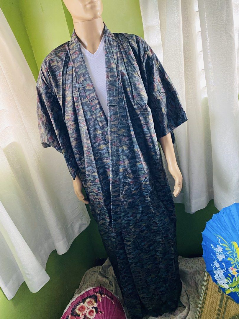Japanese traditional kimono assorted patterns yukata robe (Category: Traditional & Ethnic wear) located in Bacolod City. Submitted by jeffreyhue19895 (Listing ID 1468314852, Image 2). Description: -₱599 Each Kimono Fixed Price - Worth ₱1,000 & up of purchase Free Delivery Nation Wide -Mannequin size 5'10 Medium size - Type: Traditional Japanese robes / layering jackets - Available Designs: Dark blue with cherry blossoms, geometric with red flower