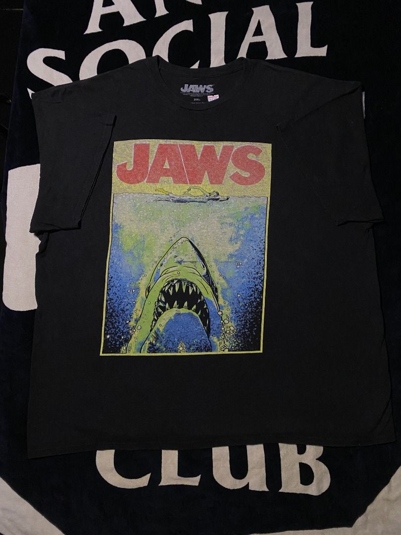 Jaws | horror shirt (Category: Tshirts & Polo Shirts ) located in Las Pinas. Submitted by all_details_posted (Listing ID 1468434776, Image 1). Description: crackprints, cr 8/10.