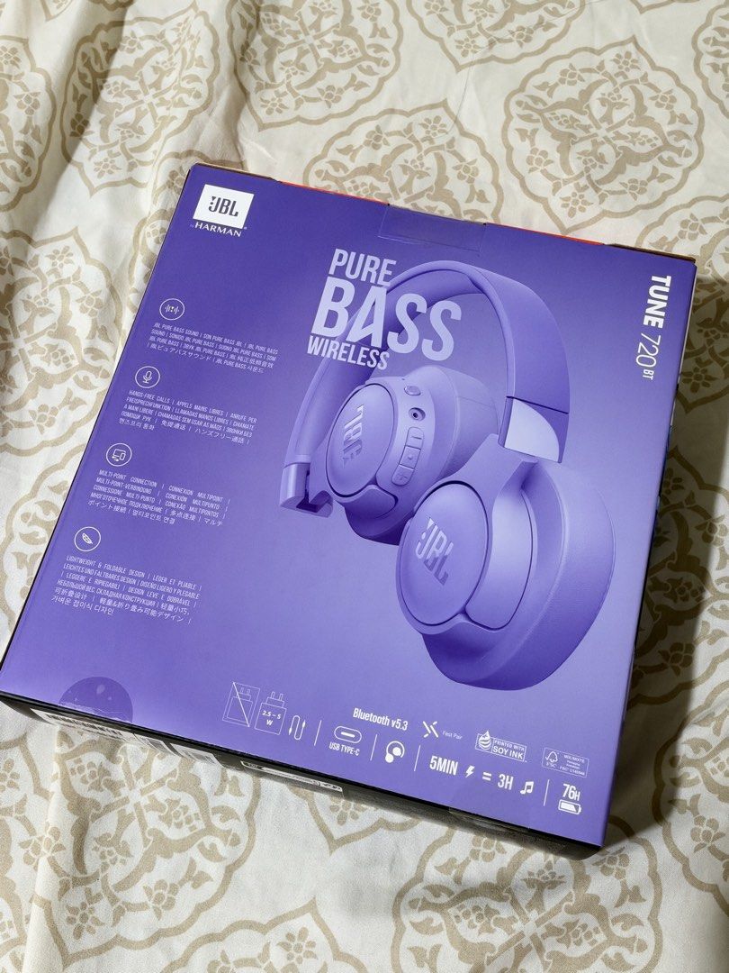 JBL 720 BT headphones (Category: Headphones & Headsets) located in Manila. Submitted by sellyna_md (Listing ID 1468337176, Image 2). Description: Hindi pa po naoopen. From freebies of digimap ♥️✨ Rfs: meron na po headphones .