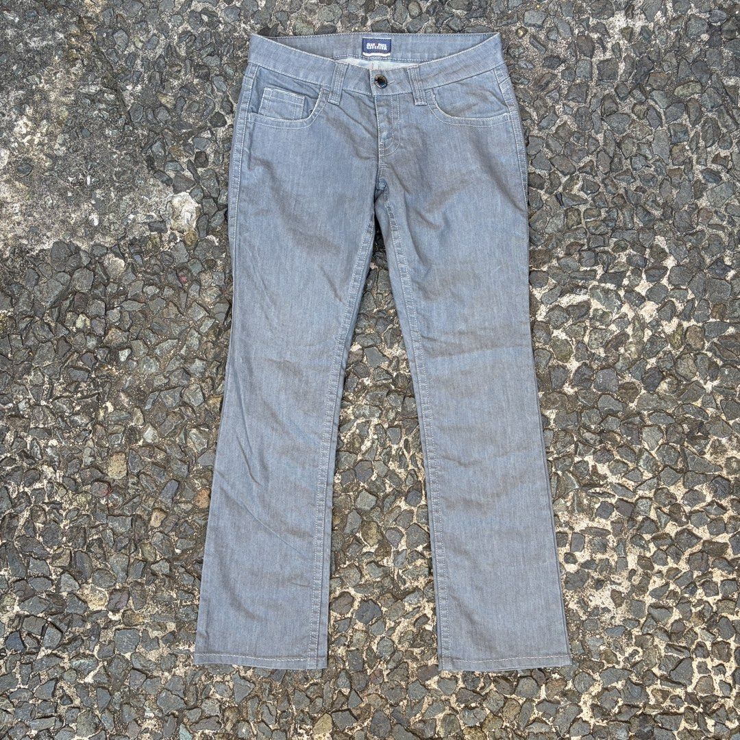 Jean Paul Gaultier Flared Jeans (Category: Jeans) located in Manila. Submitted by stablesource (Listing ID 1468381984, Image 1). Description: Jean Paul Gaultier Flared Jeans Size 30 Dimension: 30 Waist 39 Full Length 8 Leg Opening Cut Wash Tag Kindly Check All Details Before Purchase🤝.