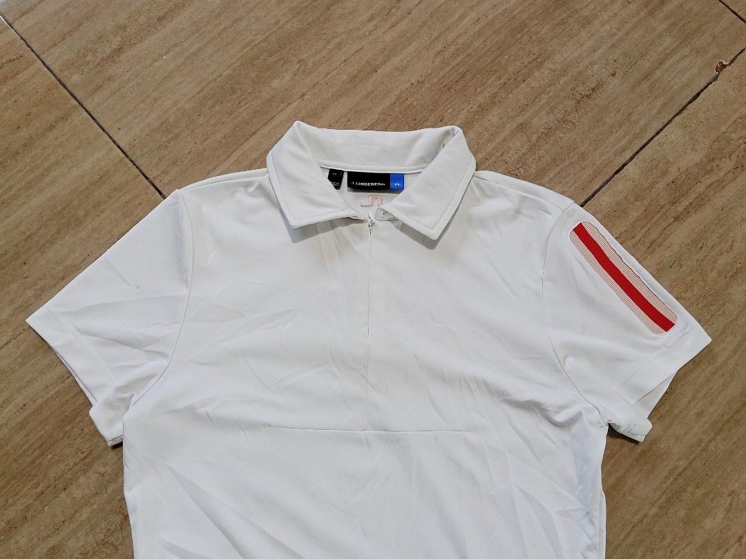 JLINDEBERG (Category: Activewear) located in Glan. Submitted by cpaharodde48008 (Listing ID 1468404602, Image 3). Description: JLINDEBERG Women's Golf / Pickle ball wear Excellent condition Size XS Width - 15.5 x Length - 24.