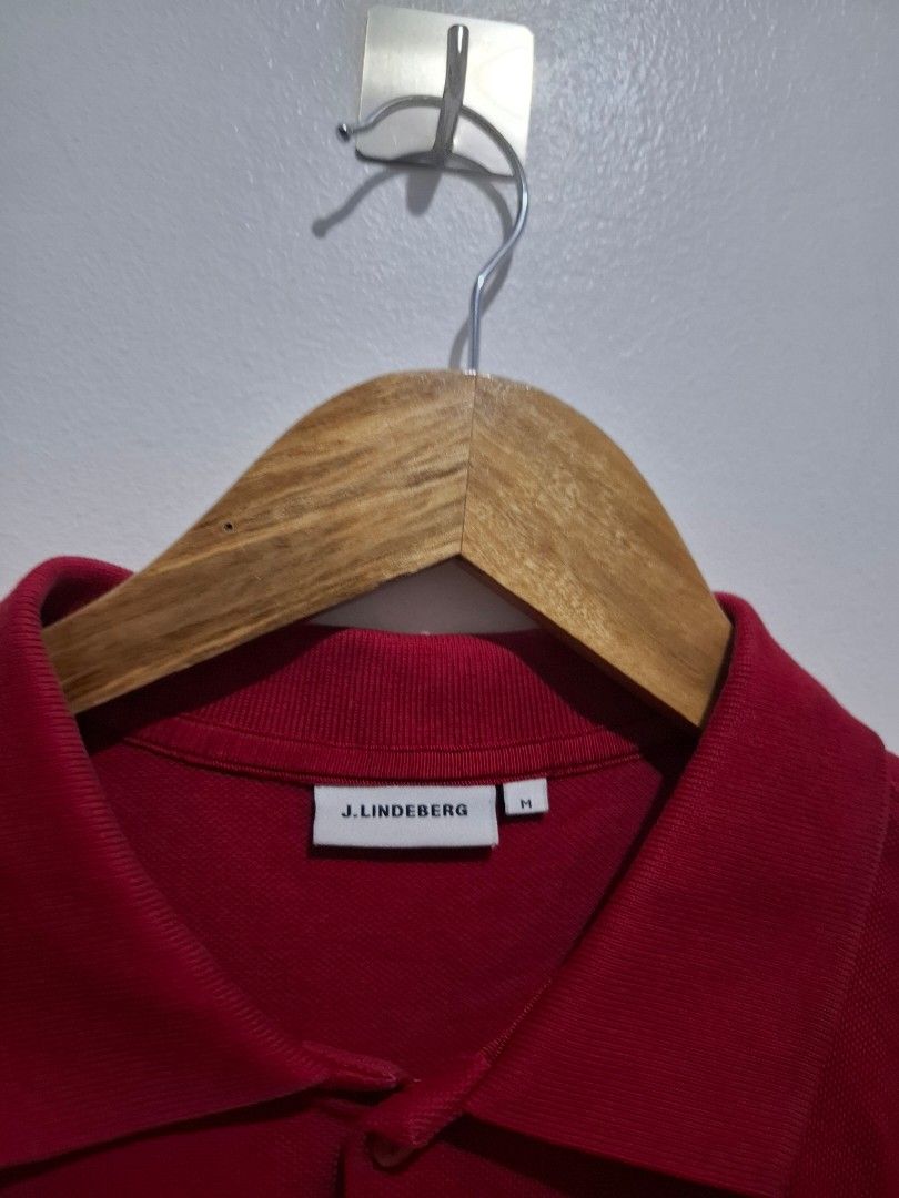 j.lindeberg size med (Category: Tshirts & Polo Shirts ) located in Tarlac. Submitted by christopher.24 (Listing ID 1468317224, Image 2). Description: excellent condition.