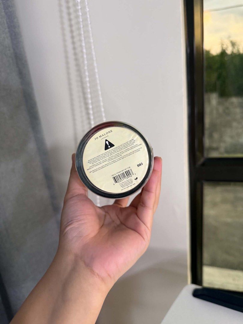 Jo Malone scented candle (Category: Home Fragrance) located in Cavite. Submitted by rexiedebelen (Listing ID 1468419248, Image 3). Description: .