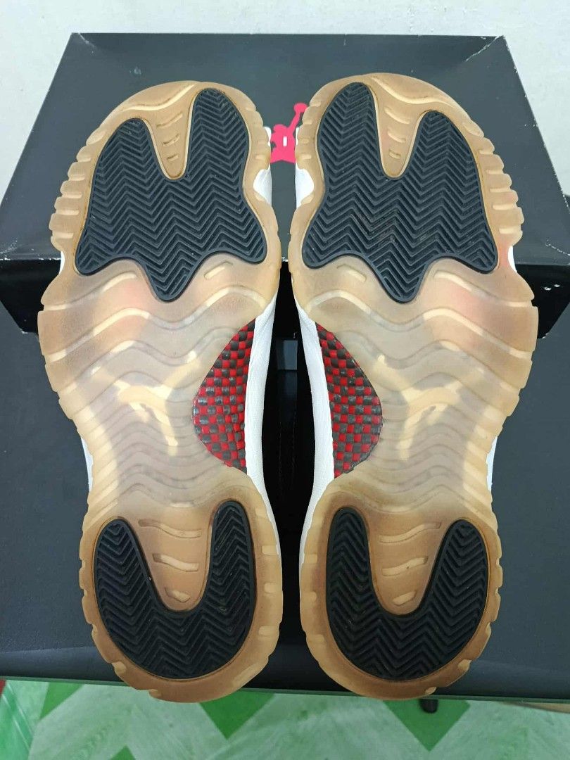 Jordan 11 Retro Low (Category: Sneakers) located in Silang. Submitted by mystictree_d4f674 (Listing ID 1468306723, Image 2). Description: selling Jordan 11 Retro Low in good condition - malinis, except sa ... issue : yellowing soles (common issue of Jordan 11 na may icy soles RFS : unloading selling for P4,000 plus SF - I can do half way meet-up for sure buyer basta kaya ko puntahan para hindi ka na gumastos sa SF item location is in Pasig - meet