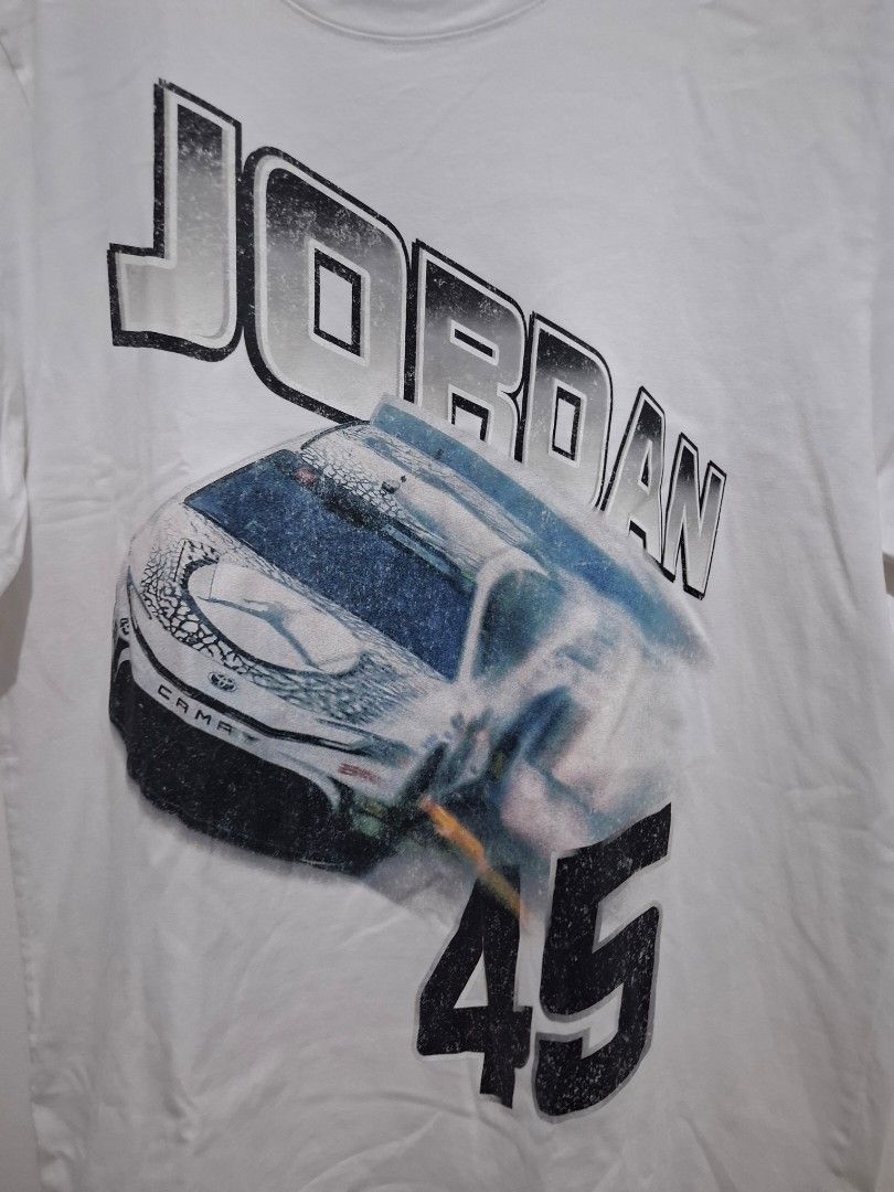 Jordan 45 xxl fit xl (Category: Tshirts & Polo Shirts ) located in Tarlac. Submitted by christopher.24 (Listing ID 1468314927, Image 2). Description: good condition legit.