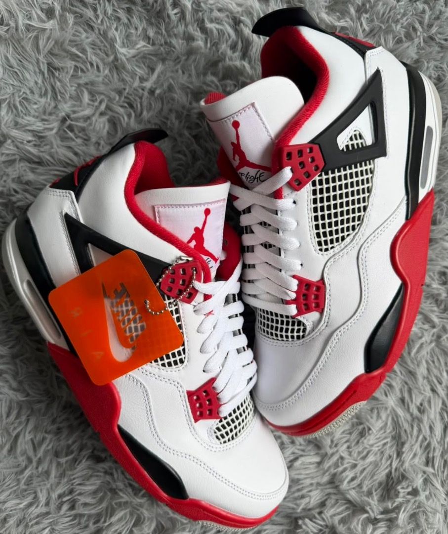 Jordan 4 Fire Red size 9us M (Category: Sneakers) located in Quezon City. Submitted by shoeplug.ph (Listing ID 1468425768, Image 1). Description: Jordan 4 Fire Red size 9us M brandnew / no box pair only ₱8,500 NO SEPS AT ALL dm if interested.