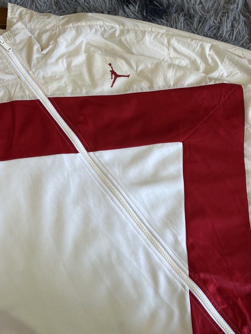 Jordan Jacket (Category: Coats, Jackets and Outerwear) located in Manila. Submitted by cjcuevas_05 (Listing ID 1468410442, Image 3). Description: 📍Tanza Cavite Dimes: 26.5x28 See photo for details GCASH ONLI, can ship thru JnT/orange check out .