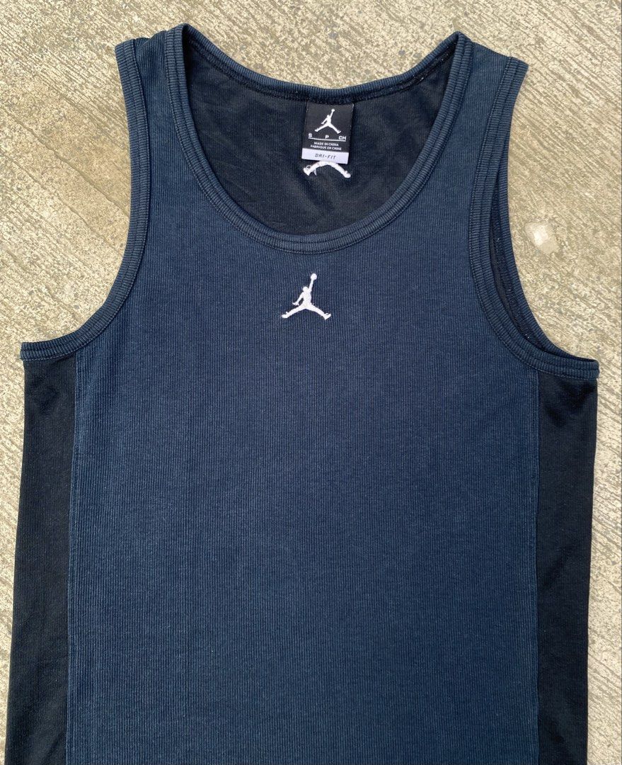Jordan Tank Top (Category: Activewear) located in Cebu City. Submitted by czar0518 (Listing ID 1468337509, Image 3). Description: Jordan Tank Top Width 16 Length 25 Excellent condition Dm sure buyer.📩.
