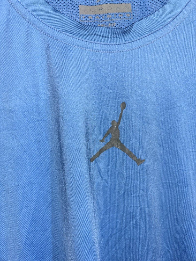 Jordan Training Compression Dri-Fit Tank Top Blue 2XL (Category: Activewear) located in Naga. Submitted by ajrc.shop (Listing ID 1468404999, Image 3). Description: Jordan drifit ✅Size: XXL ✅Width: 17.5 ✅Length: 31 ✅Color Rate: 9/10 ✅Issue: hairlines ✅Need Wash ✅Location: Bicol Naga City, Camarines Sur ✅Courier: J&T Express/Flash Express ✅MOP: Gcash only.