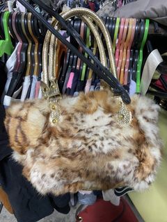 (Category: ) located in . Submitted by notwearable.clothingco (Listing ID 1468427085, Image 1). Description: .