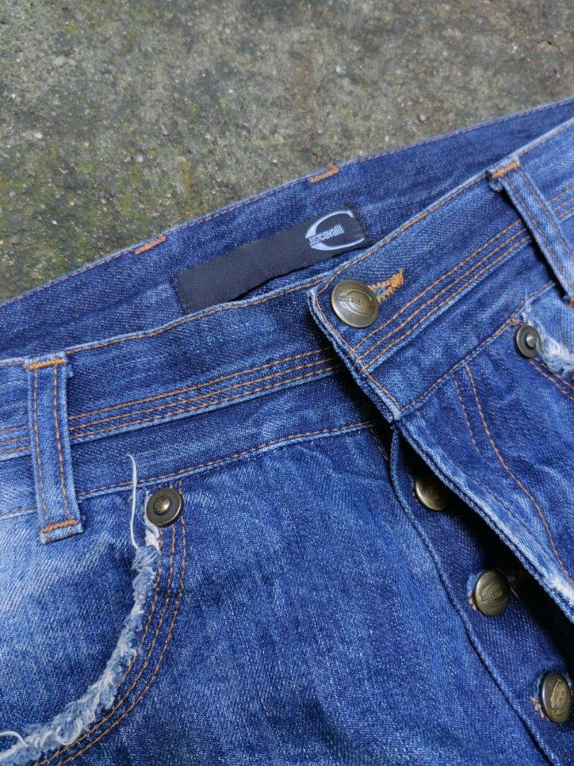 JustCavalli Distressed Mid Washed Blue Jeans (Category: Jeans) located in Taguig. Submitted by xurocurations (Listing ID 1468444385, Image 2). Description: All Inches Dimensions: -41.5 Length -32 Waist -30 Inseam -9.5 Front 12 Back (Crotch) -11 Thighs -8.5 Knees -7 Hem.