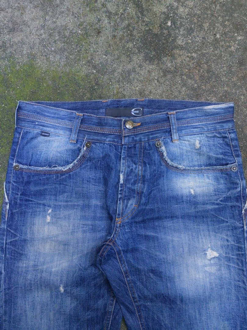 JustCavalli Distressed Mid Washed Blue Jeans (Category: Jeans) located in Taguig. Submitted by xurocurations (Listing ID 1468444385, Image 3). Description: All Inches Dimensions: -41.5 Length -32 Waist -30 Inseam -9.5 Front 12 Back (Crotch) -11 Thighs -8.5 Knees -7 Hem.
