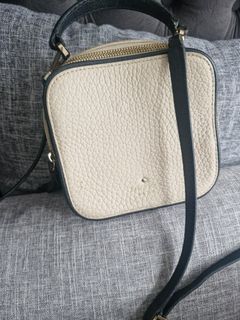 (Category: ) located in . Submitted by mycloset525clotheshoppe (Listing ID 1468292711, Image 1). Description: .