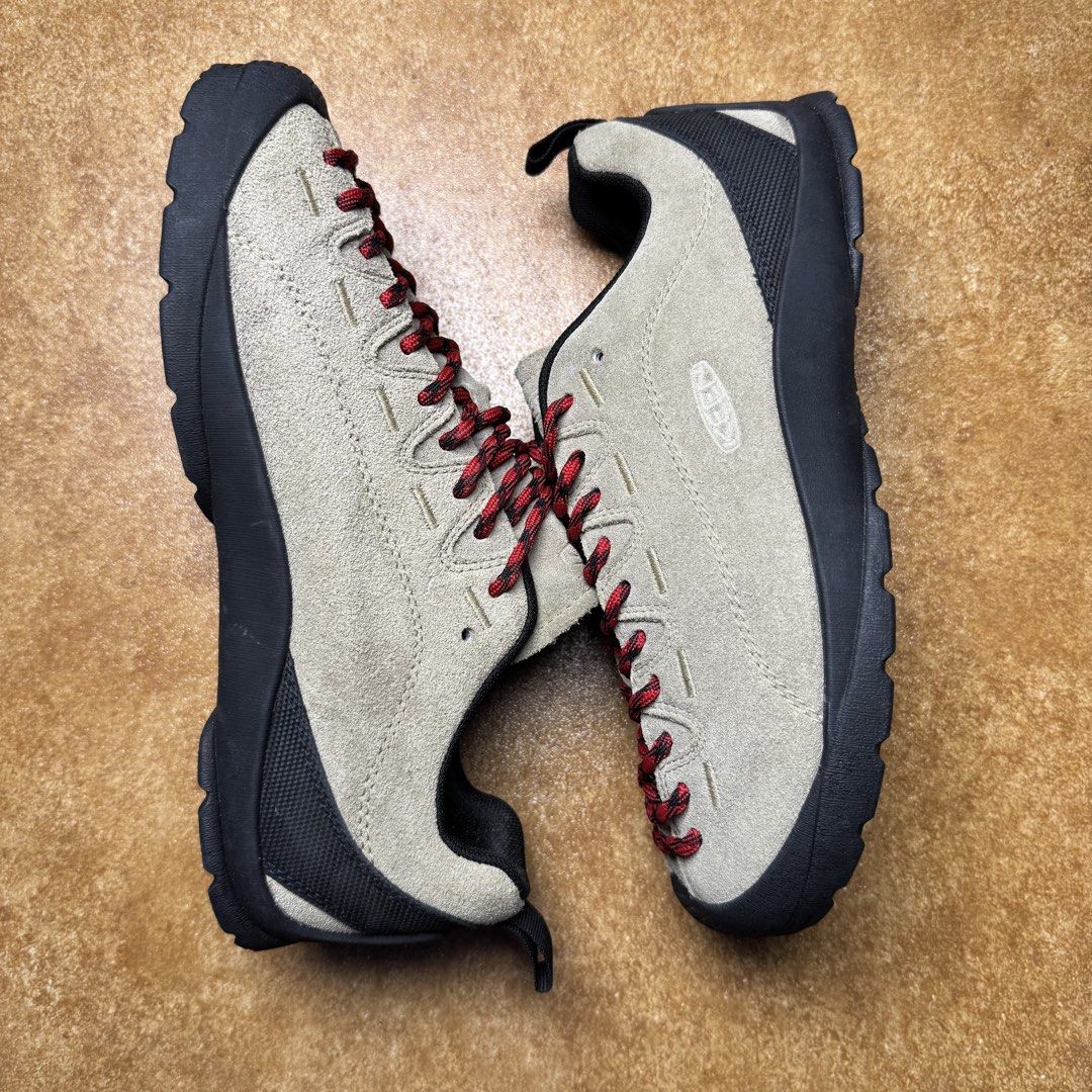KEEN JASOER (Category: Sneakers) located in Panabo. Submitted by shoerarefinds (Listing ID 1468306103, Image 3). Description: ĶÈÊÑ Jásper “Silver Mink / Black” SIZE: CM 25 / EURO 38.5 / US 8 Excellent Condition LOCATION: PANABO CITY, DAVAO DEL NORTE, 8105 2100 FREESHIPPING.