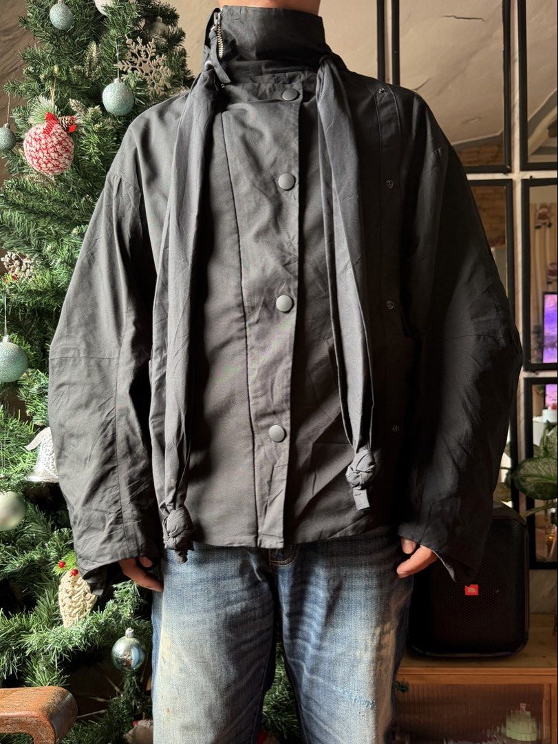 Kei Shirahata Solid Black Jacket (Category: Coats, Jackets and Outerwear) located in Baguio. Submitted by archival.store (Listing ID 1468409087, Image 1). Description: Size tagged: Issue:none Width: 22.5 Length:25.3 Shoulder:23.1 Sleeve:24.
