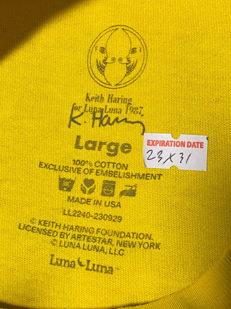 Keith Haring x Luna Luna shirt (Category: Tshirts & Polo Shirts ) located in Las Pinas. Submitted by all_details_posted (Listing ID 1468428830, Image 3). Description: hairlines.