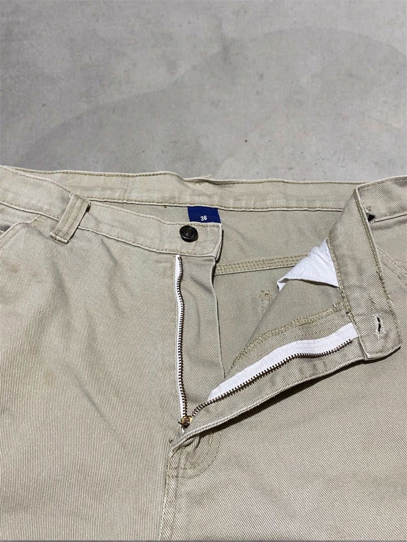 Full Blue Vintage Carpenter Jorts (Category: Shorts) located in Paranaque City. Submitted by livedragon_c25d3f (Listing ID 1468371739, Image 3). Description: Vintage Full Blue Canvas Carpenter Shorts. Heavy-duty twill/canvas utility shorts in a versatile sand tone Beige Canvas Carpenter shorts. Features full carpenter details including side tool pockets, hammer loop, and signature back leather patch. * Brand: Full Blue * Color: Sand / Stone Beige