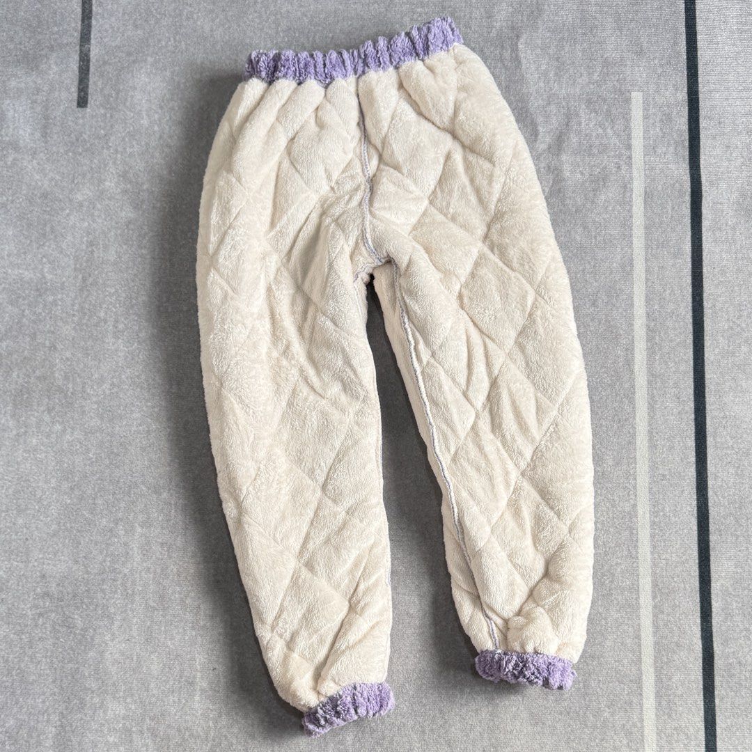 kids winter pants (Category: Babies & Kids Fashion) located in Baguio. Submitted by mapa_laku (Listing ID 1468499512, Image 3). Description: .