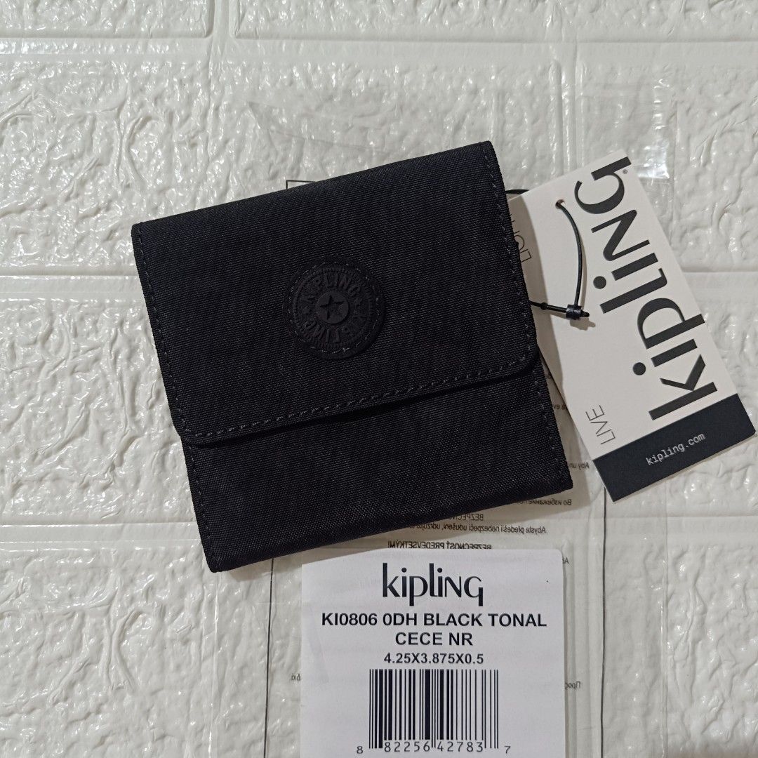 Kipling Cece Small Wallet (Category: Wallets & Card holders) located in Mandaluyong City. Submitted by sheila_snapshoppe (Listing ID 1468305919, Image 2). Description: 💯% guaranteed original from Kipling US 🇺🇸 Kipling Cece Small Wallet size: 4.25" x 4" x 0.5".