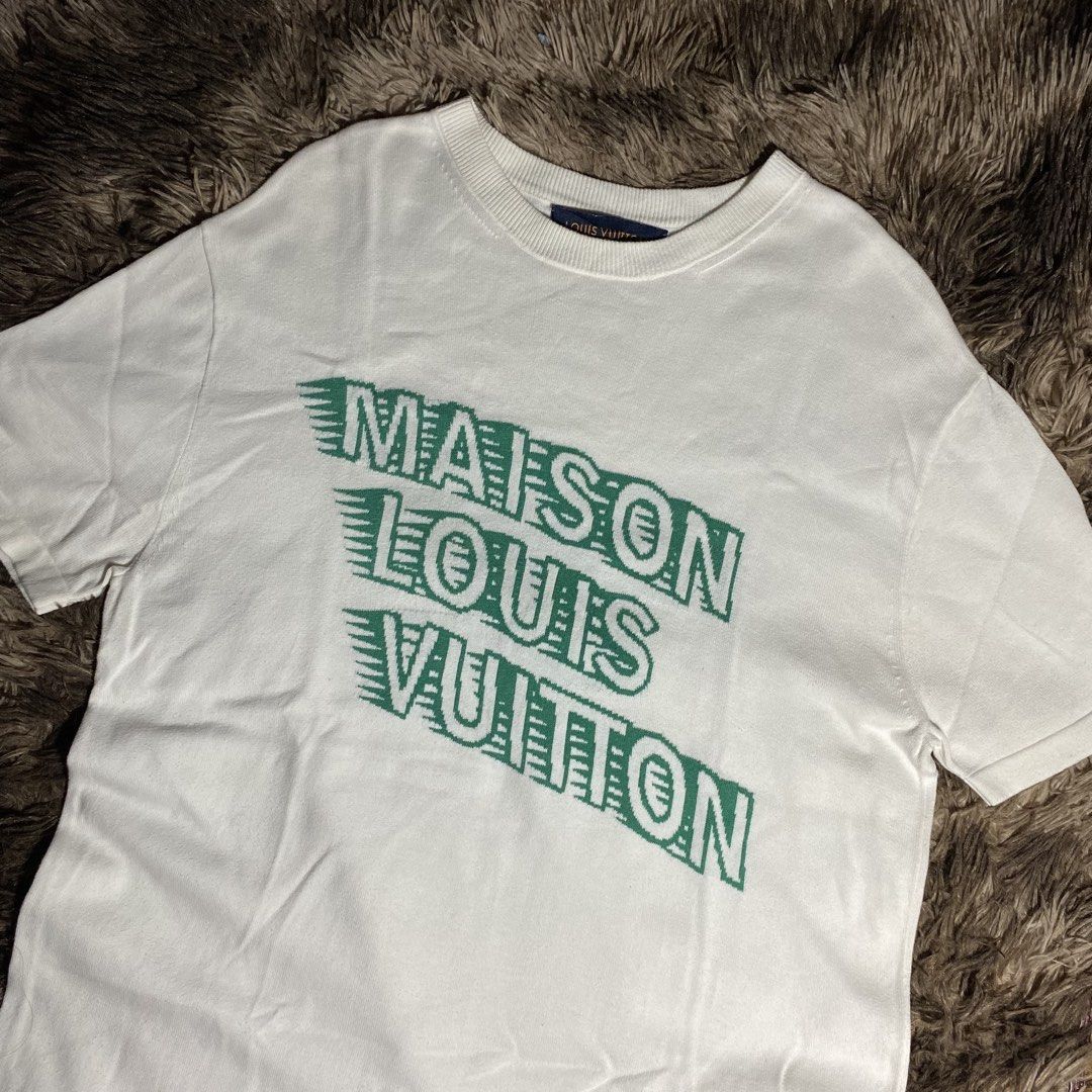 KNITTED LOUIE VUITTON (Category: Formal Shirts) located in Manila. Submitted by looted2619 (Listing ID 1468358923, Image 2). Description: LOUIS VUITTON MAISON Excellent condition Size M color rate: 9.5/10 W 20 L 27 issue: ❌ DM FOR MORE DETAILS‼️.