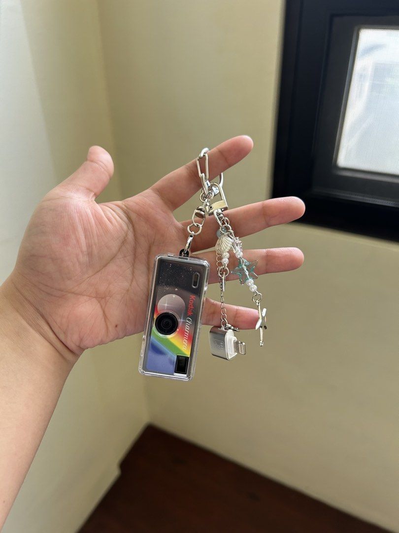 Kodak Charmera (Category: Cameras) located in Quezon City. Submitted by preloved.by.gia (Listing ID 1468447094, Image 1). Description: -Authentic Kodak Charmera Inclusions - box and receipt - Clear case - Screen Protector - Charms - sd card reader.