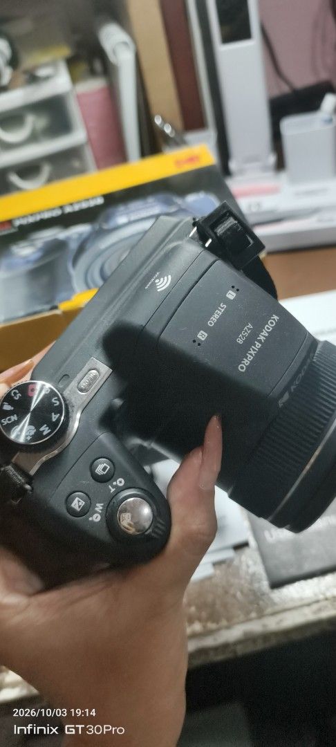 Kodak Pixpro AZ528 Digital Bridge Camera (Category: Cameras) located in Manila. Submitted by ravennicol02785 (Listing ID 1468302145, Image 2). Description: - Model: Kodak Pixpro AZ528 Digital Bridge Camera (Black) - Zoom: Massive 52x optical zoom lens - Resolution: 16 megapixels for crisp photos - Connectivity: Built-in Wi-Fi for easy sharing - Inclusions: Original box, neck strap, cables, user manuals, and warranty card - Condition: Complete wit