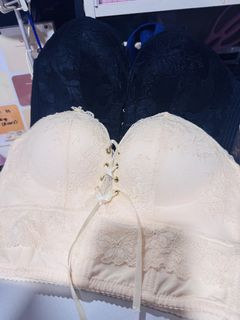 (Category: ) located in . Submitted by sheinevida (Listing ID 1468338638, Image 1). Description: .