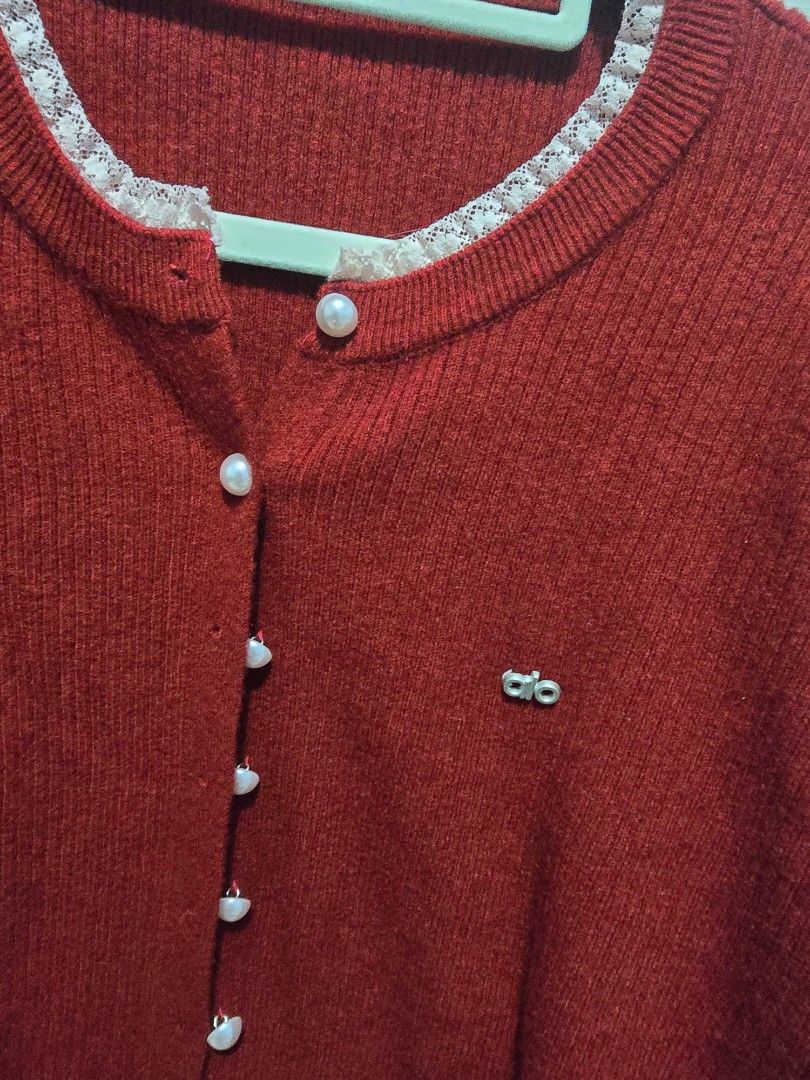Lace Knitted Cardigan (Category: Coats, Jackets and Outerwear) located in Quezon City. Submitted by dinesaur (Listing ID 1468363214, Image 2). Description: .