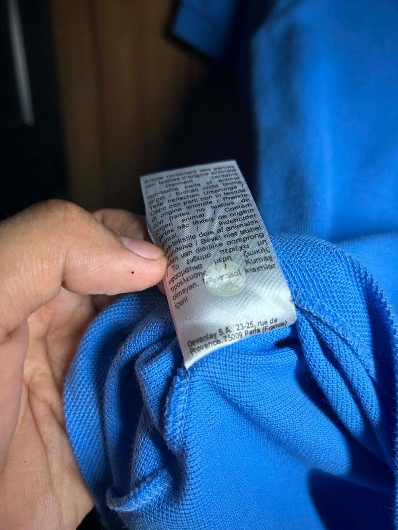 Lacoste Classic Fit Short Sleeve Polo (Category: Tshirts & Polo Shirts ) located in Manila. Submitted by zerowastethriftco. (Listing ID 1468460189, Image 3). Description: -As New Condition -10/10 Color Rate -Dimes L25xW17 -No Issue -Unisex✅.