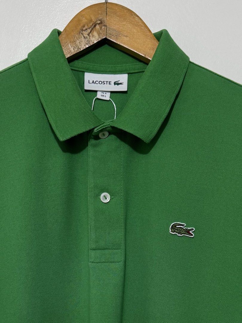 Lacoste Polo Shirt (Category: Tshirts & Polo Shirts ) located in Bacolod City. Submitted by thriftppy_ (Listing ID 1468361859, Image 2). Description: LACOSTE GREEN POLO SHIRT Size: 5 Width: 22 Length: 28 Color rate: 9.8/10 Condition: Excellent near new Issue: None 💰1.3 DM for sure buyers 📥 Mode of payment:GCASH, BANK TRANSFER Unli vouch and vc for safety transaction. 📌Color may vary due to lighting📸 📦 Shipping via JNT EXPRESS🚚 📍Location: B